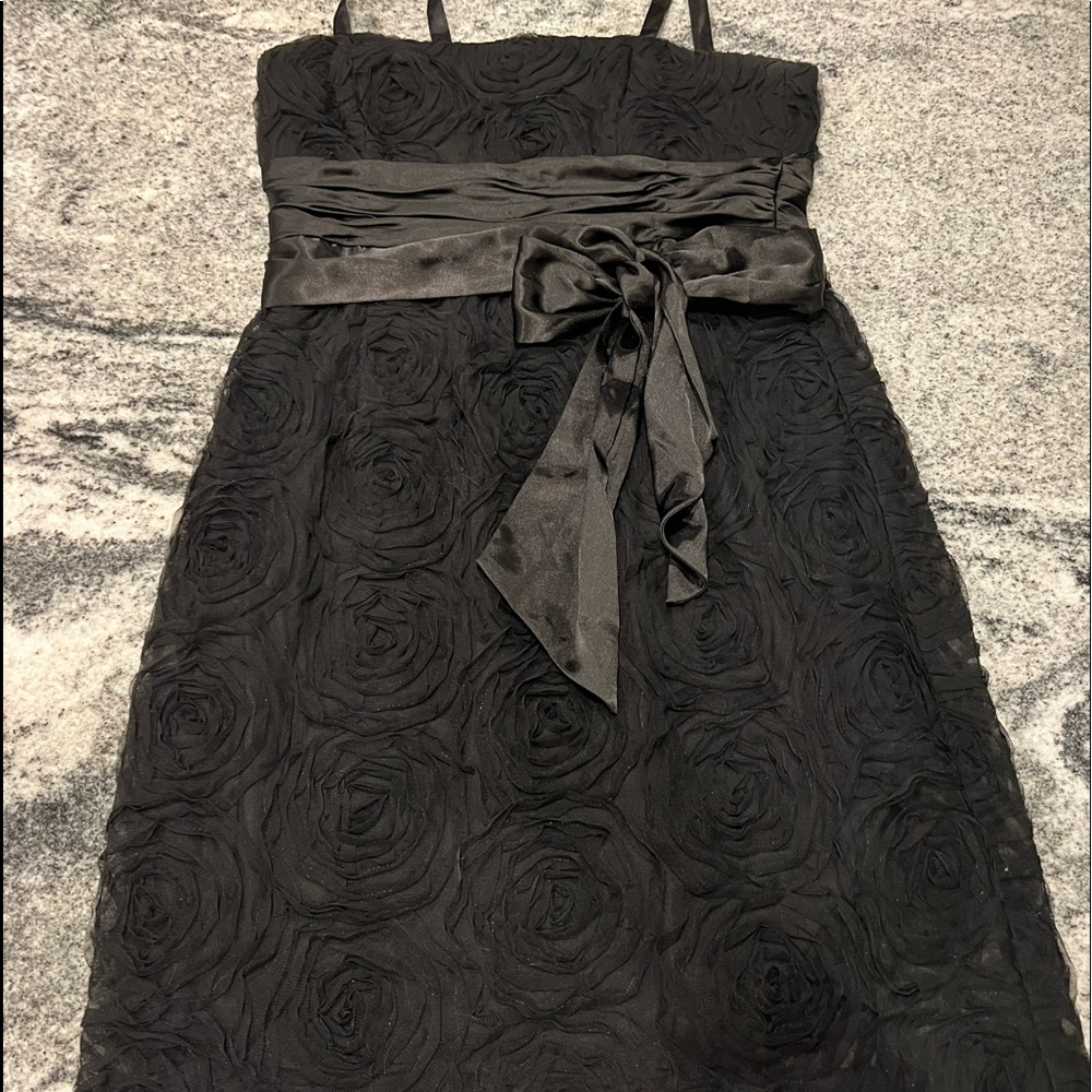 Size 12 Kathy Roberts Knee Length Formal Black Dress with Bow and Roses pattern